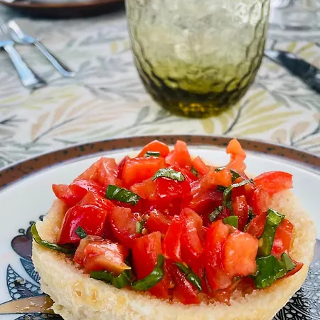 Unpazzoindietro Oda ve Kahvaltı Monopoli